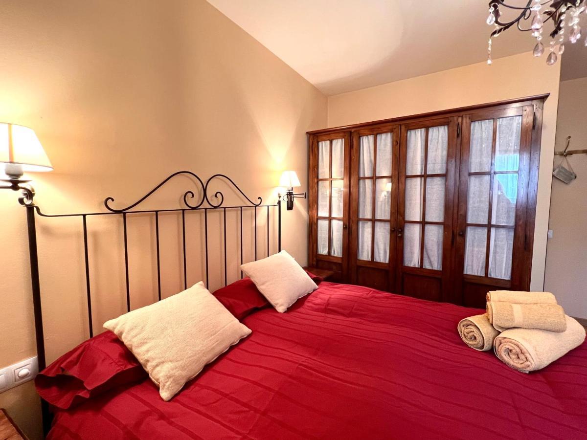 Apartament De La Vall Ferrera - L'Amfitriona Areu Exterior foto